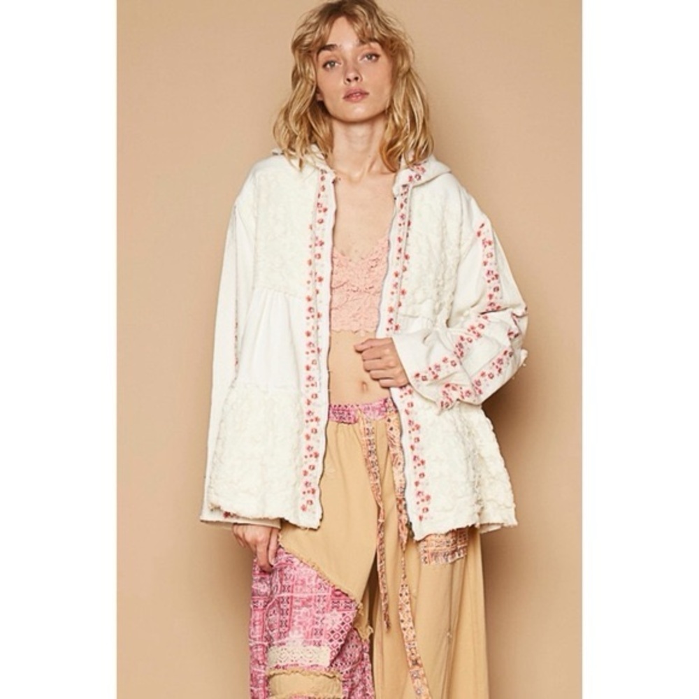 Anthropologie POL Boho Lace Embroidered Zip Hoodie – Small 🌸🌸